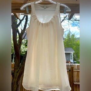 Banana Republic Off White Cream Pleated Flowy Sleeveless Blouse Top Medium